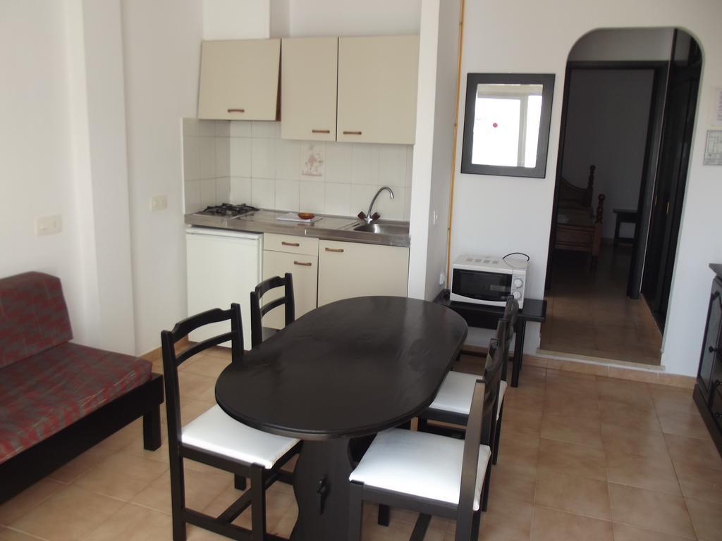 Apartamentos San Antonio Beach Exterior foto