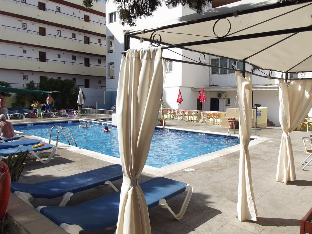 Apartamentos San Antonio Beach Exterior foto