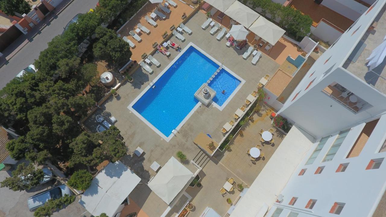 Apartamentos San Antonio Beach Exterior foto